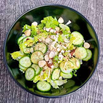 Asia-Gurken-Salat mit Gomasio